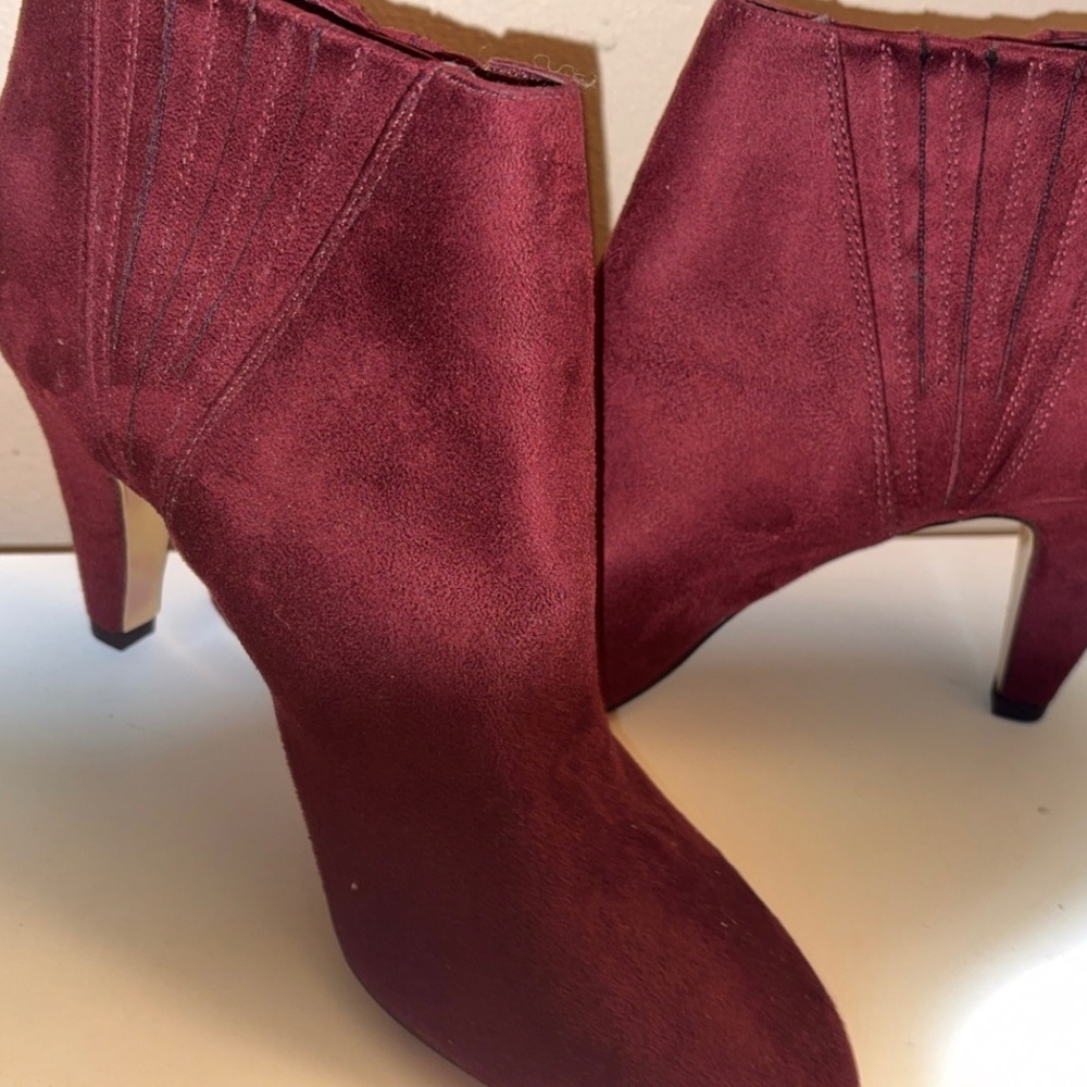 Never worn - image 1